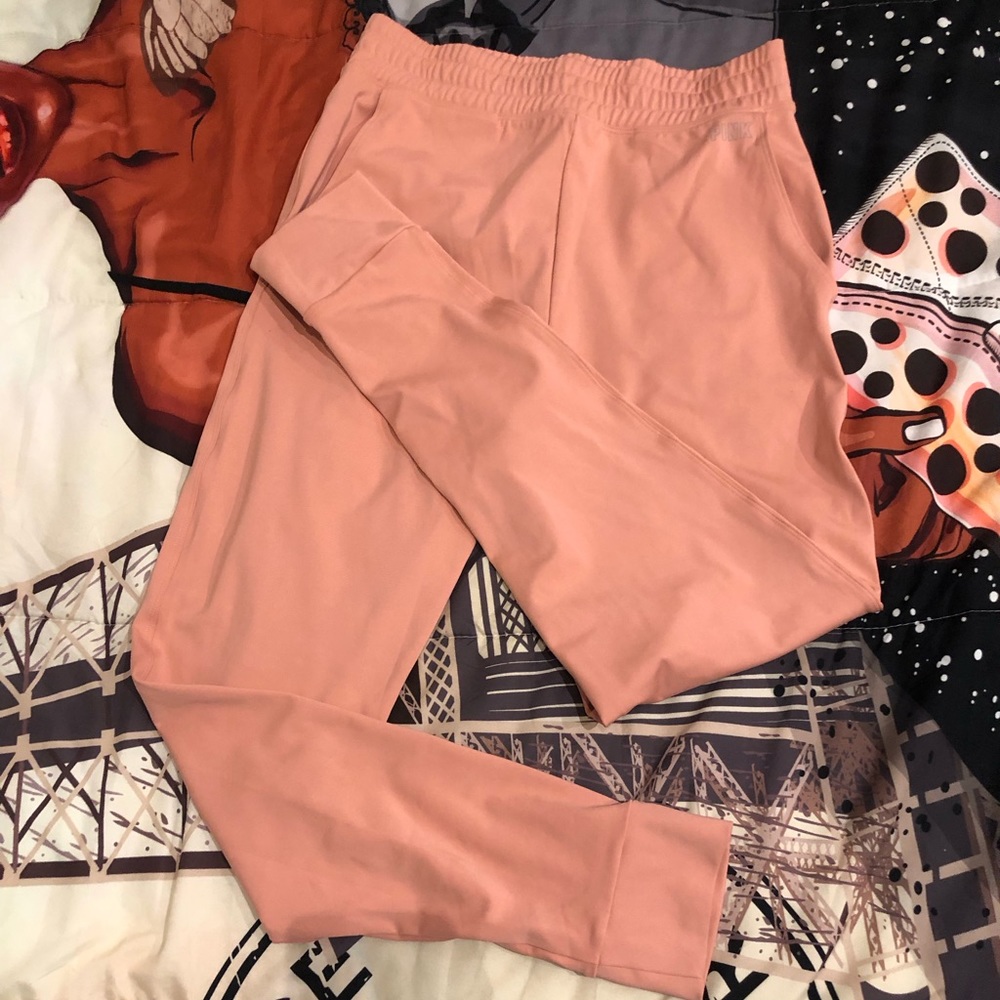 Pink workout leggings
